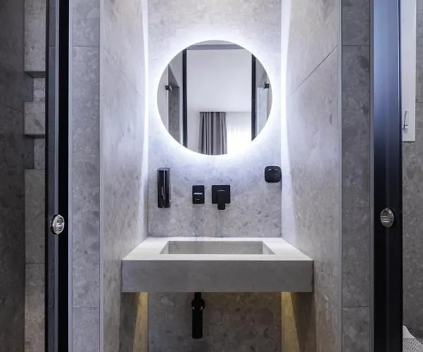 Kentro Luxury * חניוטי